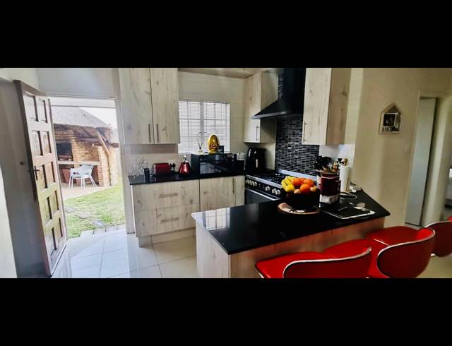 3 BEDROOM HOUSE FOR SALE IN DALPARK EXT 1